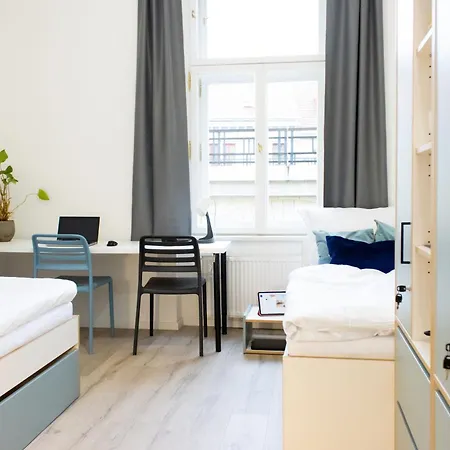 Ξενοδοχείο με διαμερίσματα Zeitraum Student House - Prvniho Pluku 3*