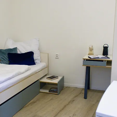Zeitraum Student House - Prvniho Pluku Aparthotel
