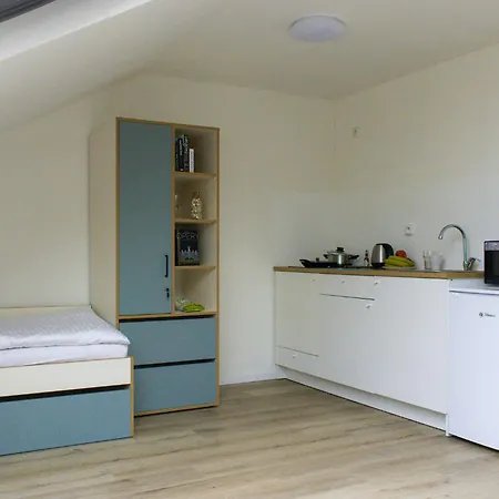 Zeitraum Student House - Prvniho Pluku